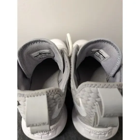 Nike LeBron Witness 3 330 Akron athletic basketball shoes 2018 sz 8.5 - Picture 7 of 10